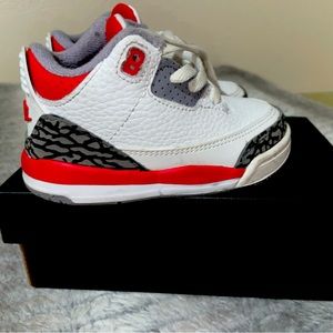 Toddler Jordan 3 Retro size 6 boy